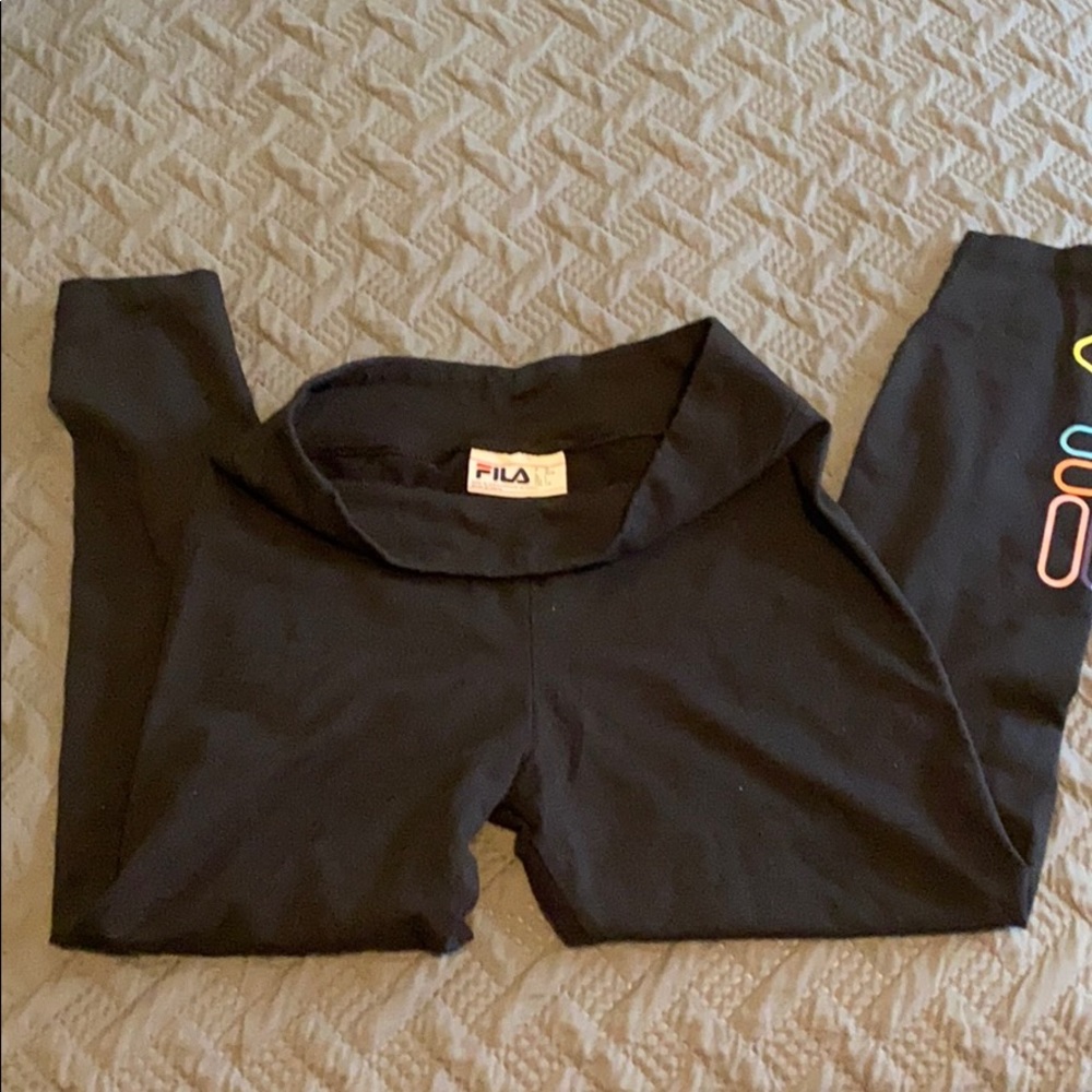 Filla leggings worn only 1x . Just wrong size .
